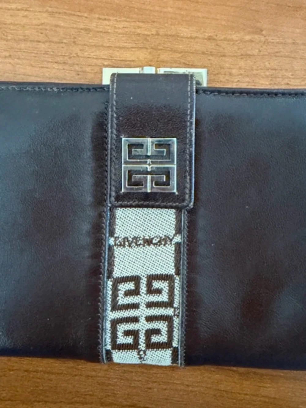 Vintage Givenchy 4G Logo Leather Bifold Wallet – Brown
